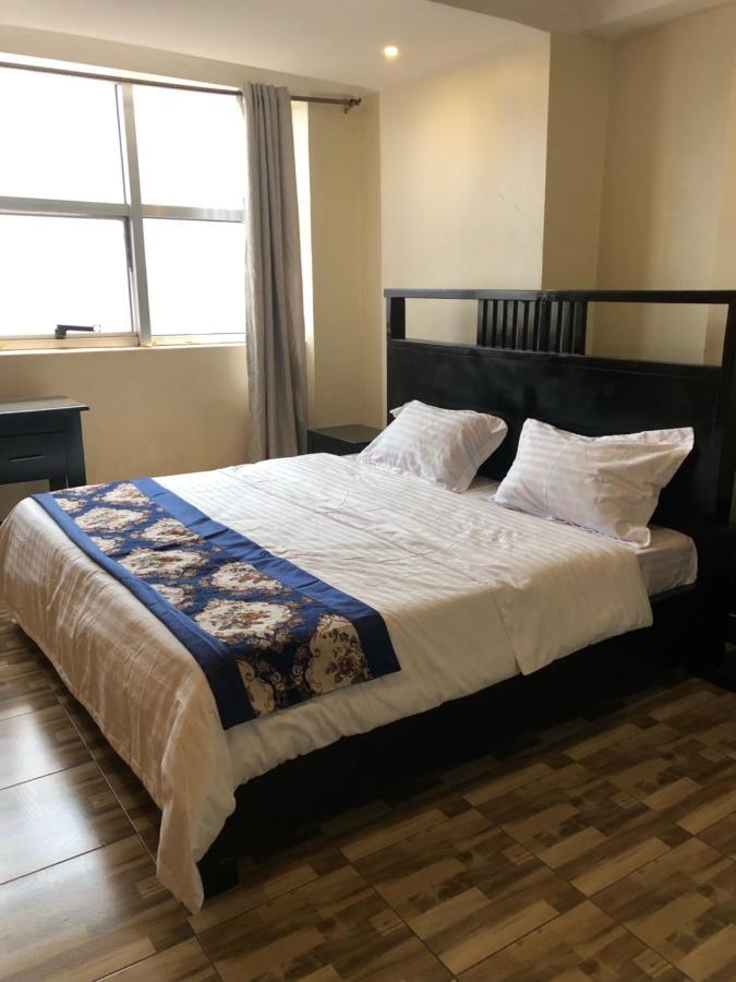 Royal Hotel Apartments Kampala Ngoại thất bức ảnh