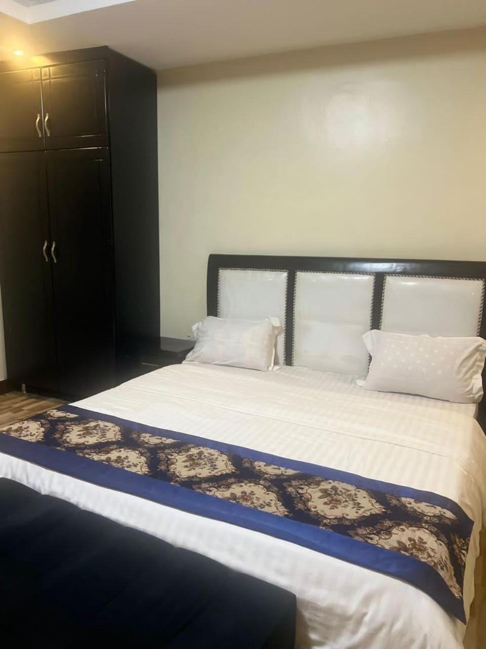 Royal Hotel Apartments Kampala Ngoại thất bức ảnh